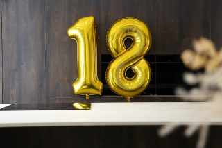 🎉 Bufem les espelmes pels nostres 18 anys!

🥳 18 anys transformant espais,
✨ complint somnis,
🏡 acompanyant famílies
💛 i creixent al vostre costat.

Gràcies per obrir-nos les portes de casa vostra.

Això no s’acaba aquí…
Continuem construint històries plegats! 🚀
.
.
.
🎉 ¡Soplamos las velas por nuestros 18 años!

🥳 18 años transformando espacios,
✨ cumpliendo sueños,
🏡 acompañando a familias
💛 y creciendo a vuestro lado.

Gracias por abrirnos las puertas de vuestros hogares.

Esto no termina aquí…
¡Seguimos construyendo historias juntos! 🚀

#cumplimosaños #reformeslleida #cuineslleida #reformasintegrales #dsingularlleida #18años #celebrandojuntos #diseñodeinteriores #diseñodeespacios #inspohome #cocinas #reformas