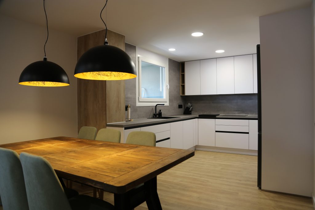 Cocina abierta al salón.