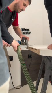 🙌🏼 Llegamos a la fase en la que todo empieza a verse limpio, ordenado y (casi) terminado.

Verlo así, después del caos de los días anteriores, es una maravilla. 😍

Muy pronto podréis ver el resultado completo… 👉🏼 pero de momento, aquí tenéis el cierre de esta semana de montaje 🛠️✨
.
.
.
🙌🏼 Arribem a la fase en què tot es comença a veure net, ordenat i (gairebé) acabat.

Veure-ho així, després del caos dels dies anteriors, és una meravella. 😍

Ben aviat podreu veure el resultat complet… 👉🏼 però de moment aquí teniu el tancament d’aquesta setmana de muntatge 🛠️✨

#montaje #makingof #workinprogress #proyecto #reformaintegral reformeslleida dsingularlleida behindthescenes beforeafter interiorismo